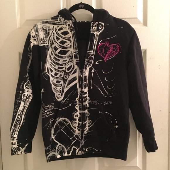 ISO!! (DONT buy) iron fist zip up hoodie ! - Picture 1 of 1